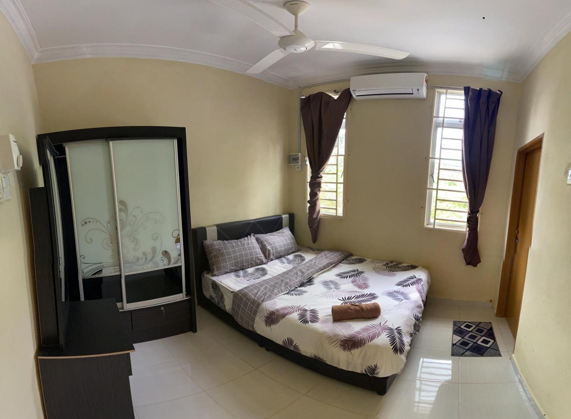 Macang Naufa Homestay 2 3R3B Machang מראה חיצוני תמונה
